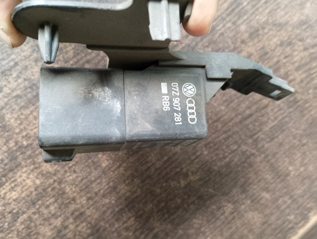 Реле накалу 0281003028 BOSCH