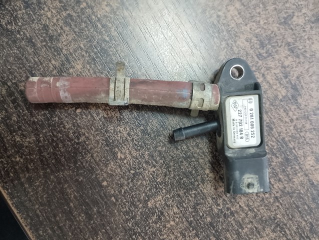Датчик тиску вихлопних газів 227702184R RENAULT