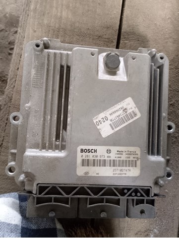 Блок електронного управління 237102747R RENAULT