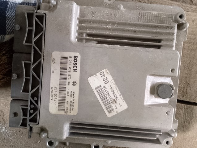 Комп'ютер двигуна 237104377R RENAULT