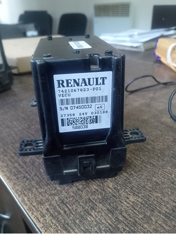7421067823 Renault (RVI)