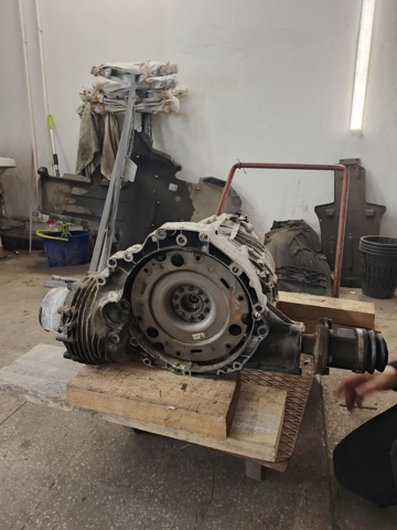 Автоматична коробка передач 0CL300041J001 VAG