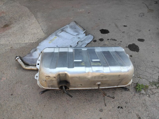 Бензобак A2204702701 MERCEDES