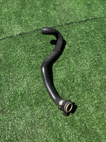 Патрубок системи охолодження 11537598234 BMW