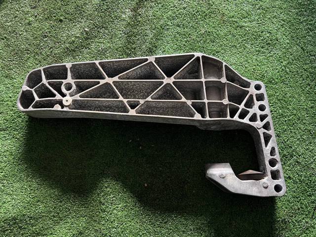 Кріплення коробки передач 22316786567 BMW