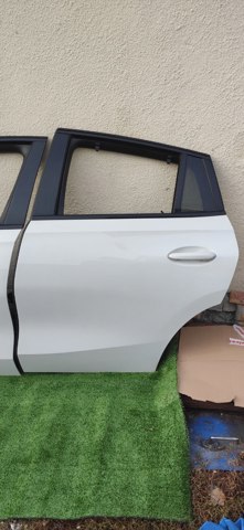 Двері задні 41008497451 BMW