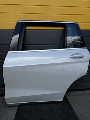Двері задні, ліві 41527931201 BMW