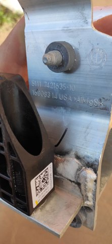Кронштейн підсилювача переднього бампера 51117421635 BMW