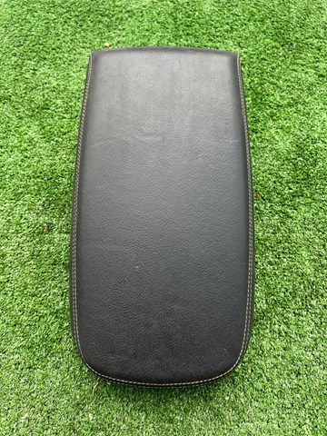 кришка подлоктніка 51169322048 BMW