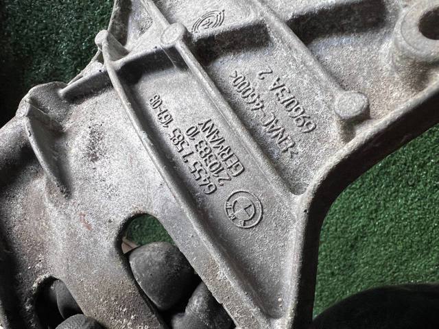 Кронштейн компресора кондиціонера 64557585167 BMW