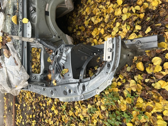 Лонжерон рами передній правий 41007446652 BMW