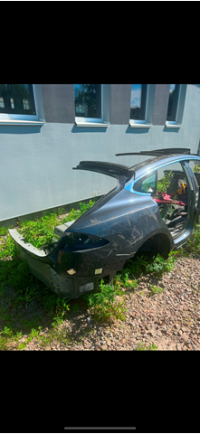 Крило заднє праве 1020514S0A Tesla Model
