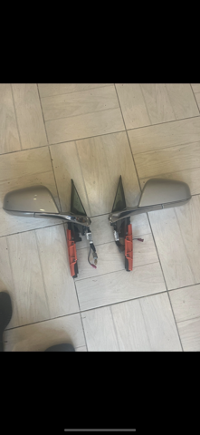 Ліве бічне дзеркало 104132100H Tesla Model
