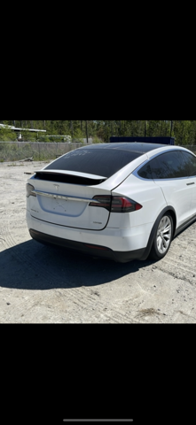 Двері пасажирські задні праві 1069538E0A TESLA