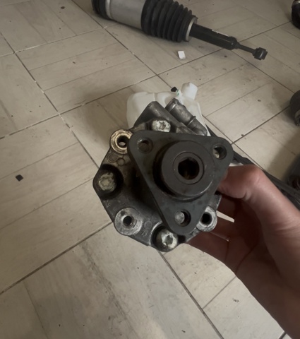 Насос ГУР (підсилювача керма) 97034704925 PORSCHE