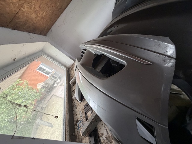 Бампер на авто A2048850025 MERCEDES