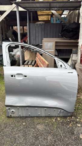 Дверка передня права 2505234 FORD