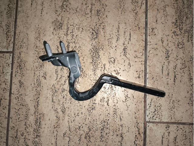 Завіса задніх дверей, ляди A1667400237 MERCEDES