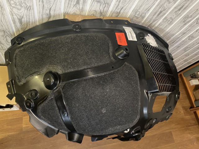 Підкрилок переднього крила, лівий передній 51759498275 BMW