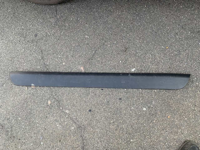 Молдинг задньої (3/5-ї) двері 7680242140 TOYOTA