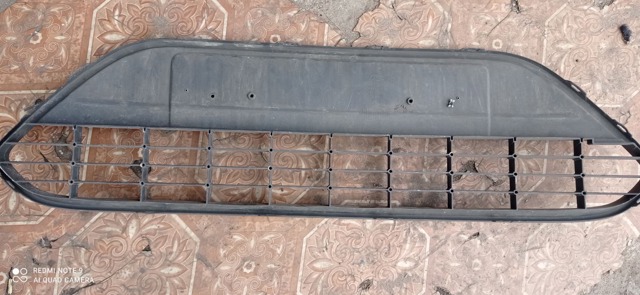 Решітка переднього бампера 8M5117B968A FORD