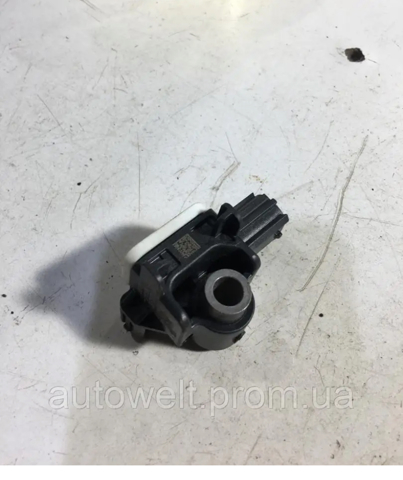 Датчик AIRBAG передній 988303JA0A NISSAN