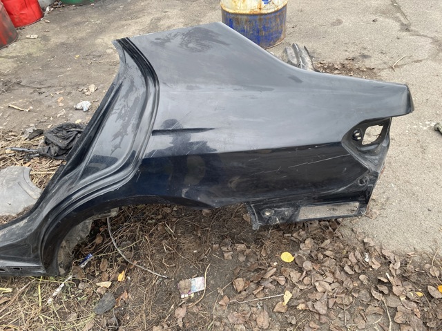 Бічна частина задня ліва A2126300321 MERCEDES