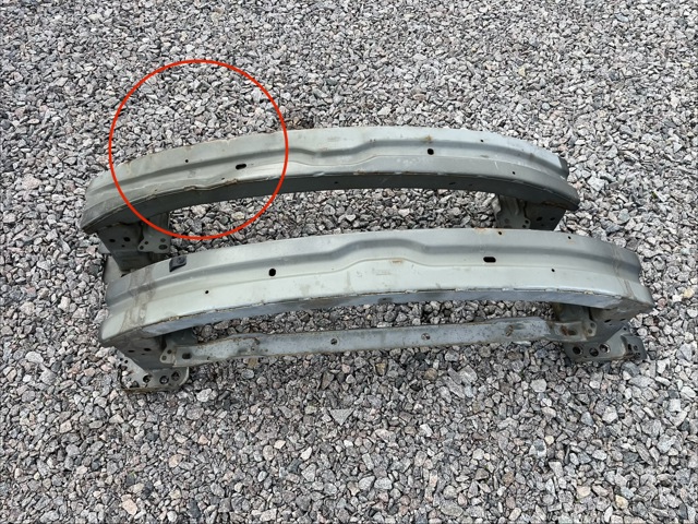 Буфер бампера переднього D2BZ17757A FORD