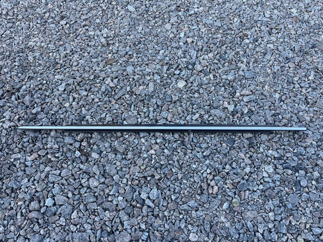 Молдинг передніх лівих дверей KB7W50650C MAZDA