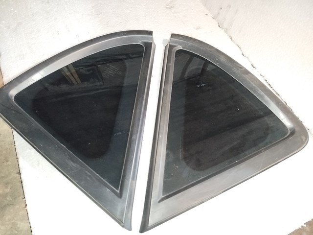 Стукло багажника, праве 878201H000 HYUNDAI