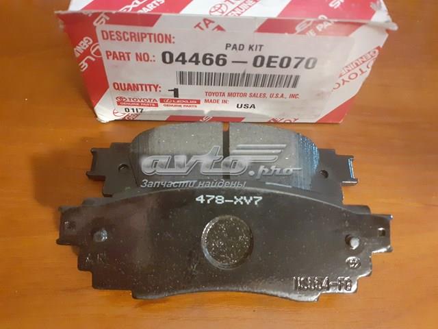 Колодки на гальмо задній дисковий 044660E070 TOYOTA