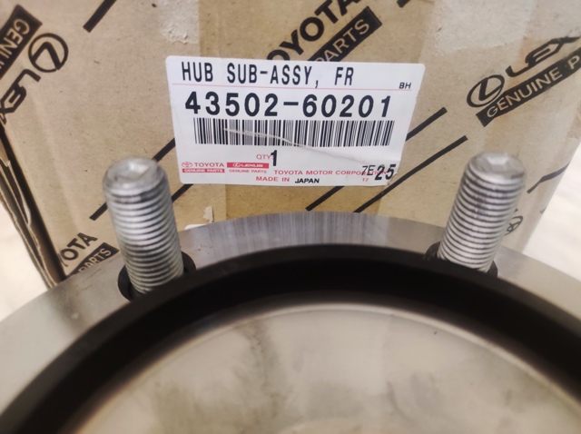 Колеса і маточини 4350260201 TOYOTA