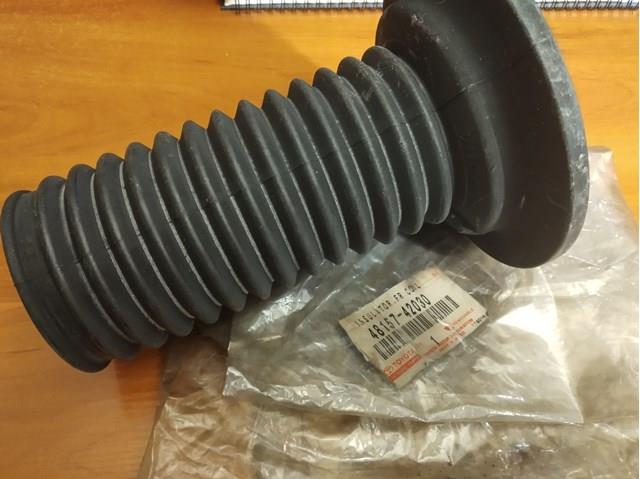 Пильник стійки передньої 4815742030 TOYOTA