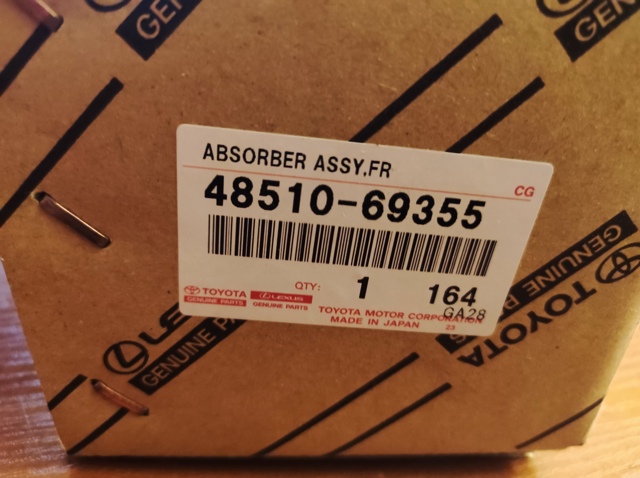 Стійка передня права 4851069355 TOYOTA