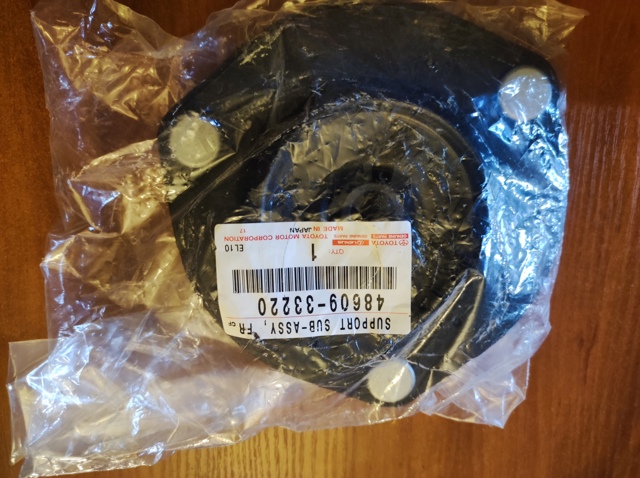 Опора стійки амортизатора переднього 4860933220 TOYOTA