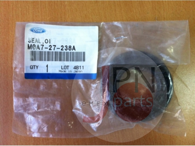 Сальник редуктора заднього моста M0A727238A MAZDA