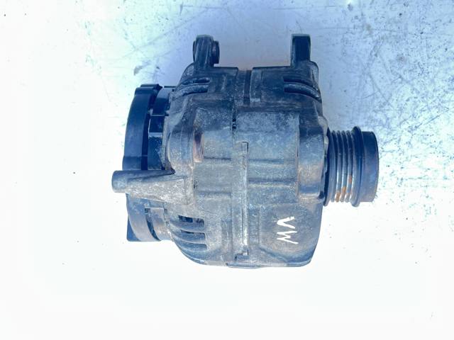 Авто генератор 028903031 BOSCH
