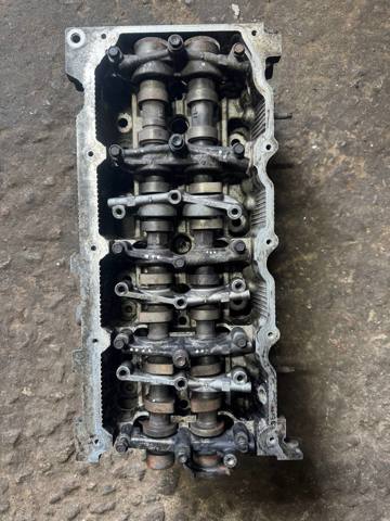 Головка блоку циліндрів 11040EB300 NISSAN