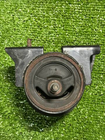 Права подушка двигуна 112104M71A NISSAN