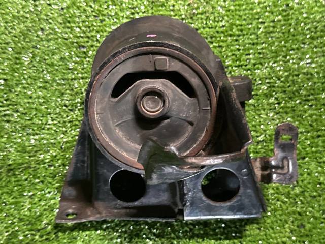 Права подушка двигуна 11210AU600 NISSAN