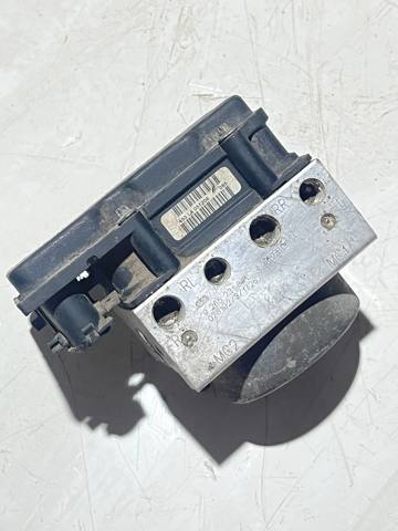 Блок управління АБС (ABS) 47660BC60A NISSAN