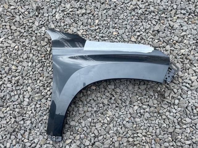 Переднє праве крило 5220AX76 MITSUBISHI