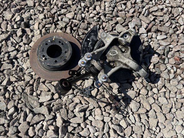 Цапфа - поворотний кулак заднім виходом, 527203Q010 HYUNDAI