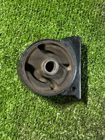 Подушка двигуна передня MN184058 MITSUBISHI