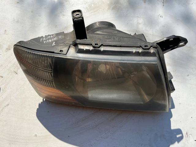Фара комбінована, передня MR558824 MITSUBISHI