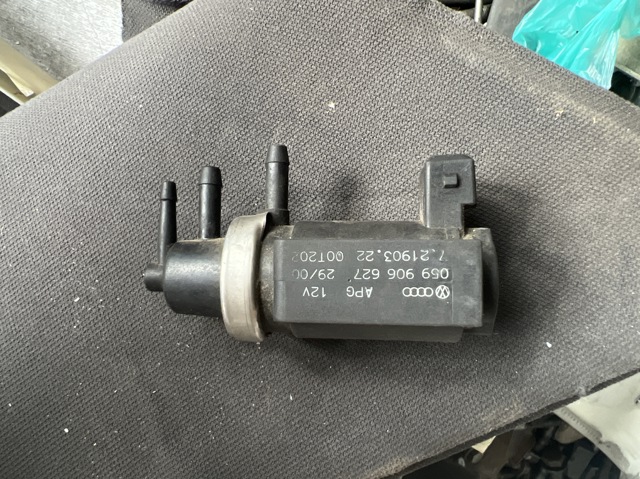 Перетворювач тиску (соленоїд) наддуву / EGR 059906627 VAG