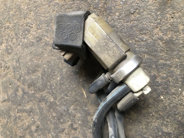 Перетворювач тиску (соленоїд) наддуву / EGR 059906627C VAG