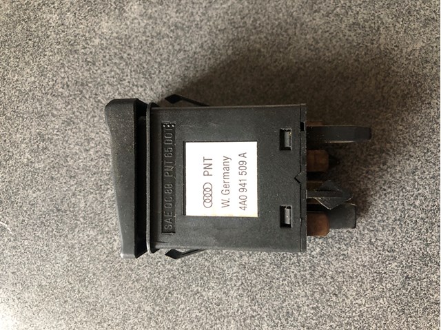 Кнопка аварійки 4A0941509A VAG