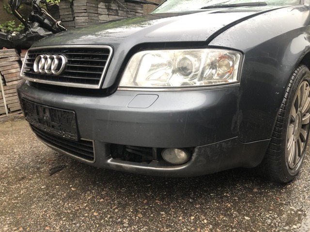 Бампер на авто Audi A6 Allroad C5