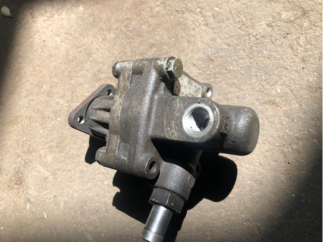 Насос рульового механізму 8D0145156AX VAG